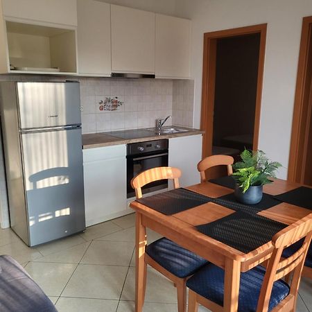 Dalmacia Apartments Srima Ngoại thất bức ảnh