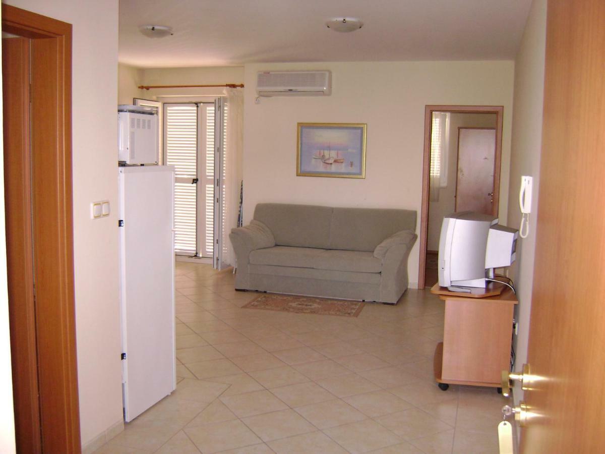 Dalmacia Apartments Srima Ngoại thất bức ảnh